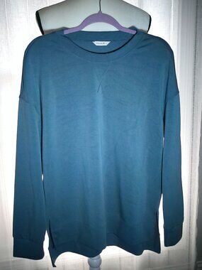 GLAMAKER Long Sleeve Crew Neck Medium Blue/Green Hi Lo Sweatshirt L